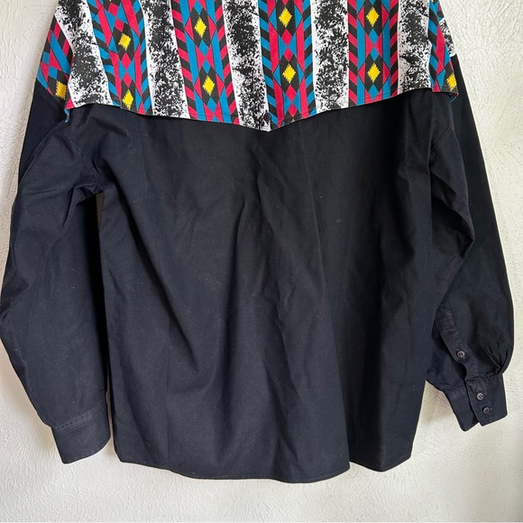 Vintage > 1990s LONG SLEEVE BUTTON DOWN FUNKY AZTEC PRINT WESTERN SHIRT > L - Picture 8 of 10